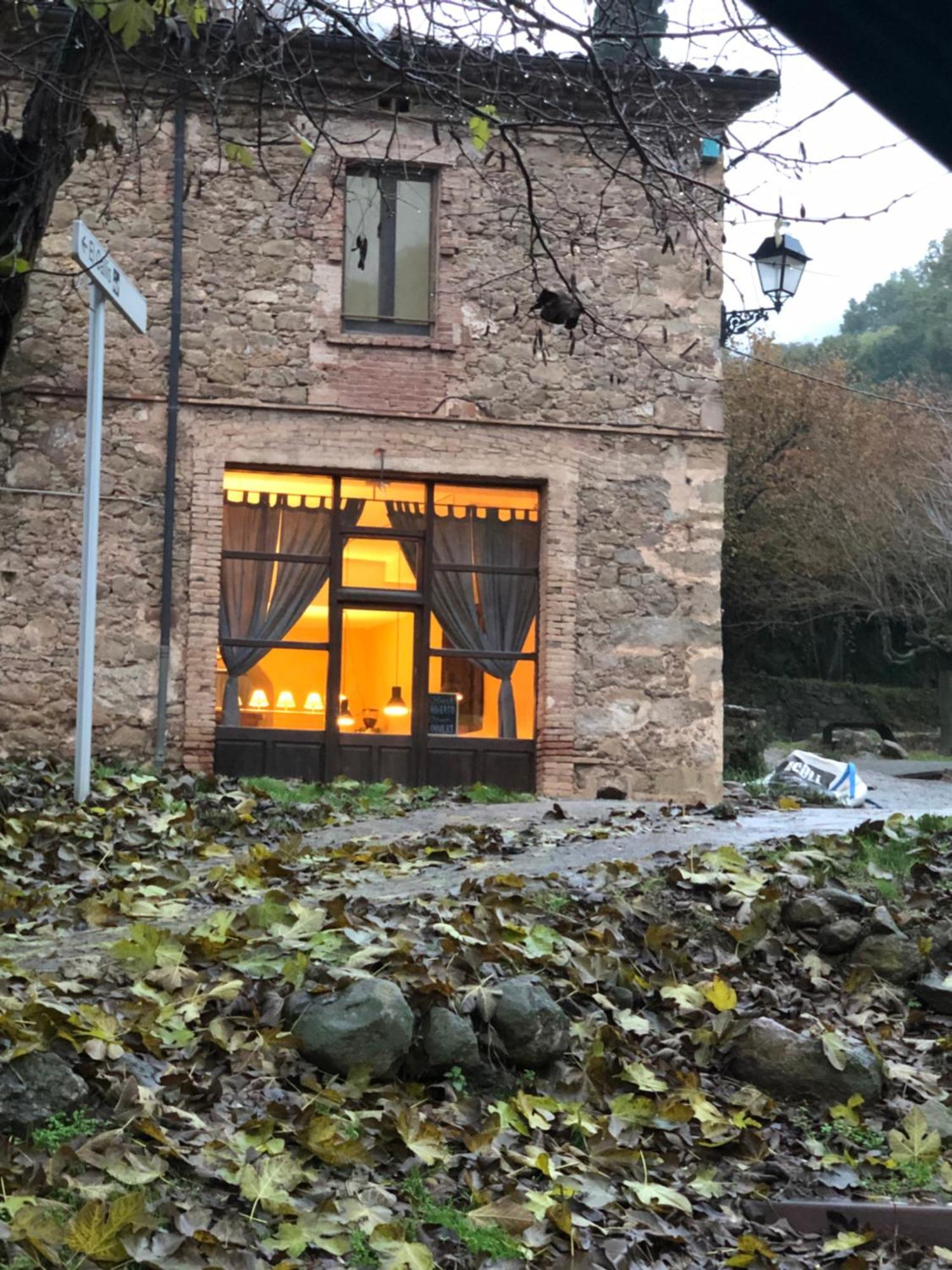 Hostal De Bianya La Vall de Bianya Exterior photo